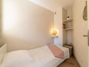 Apartment Le Zodiaque II-2 by Interhome