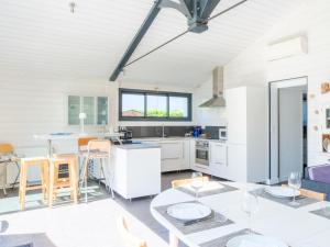 Villas Villa Cassy by Interhome : photos des chambres