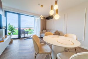 Lake Rental Pratum 24