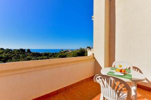 17C Las Palmas, Oasis