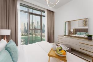 Maison Privee - Exclusive Apt w Unmatched Dubai Marina Vistas