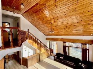 Riverside cottage manali