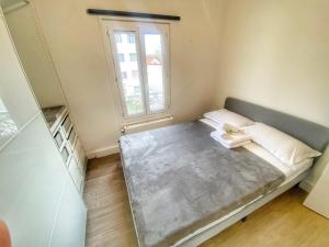 Appartements Appartement refait a neuf 3 pieces - St maur - 4P : photos des chambres