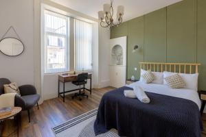 Spacious 3 Bedroom Home In Glasgow - Free Parking