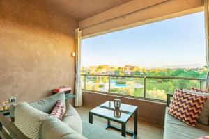 PO 10 Appartement de luxe, golf, piscine & club house