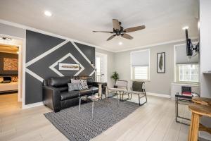 Downtown! 24h Concierge! Private Balcony! 11K