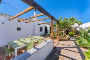 Sagres, Aloha Beach House, 500 meters from Tonel beach