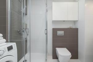 Apartment with Balcony - Masarska 8 Street