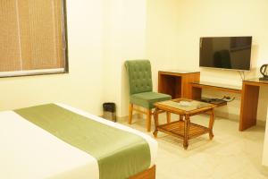 Hotel Heera Residency