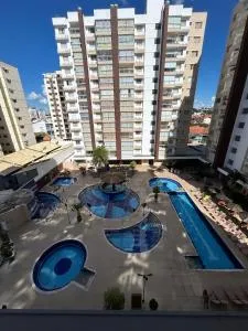 Caldas Novas - Condominio Casa da Madeira - ate 5 pessoas - PERMITIDO descer com bebida para o parque - Centro - Palmital