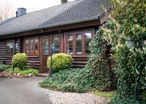 Ferienhaus "Blokkhus am Ochsenweg" - Klein Bennebek