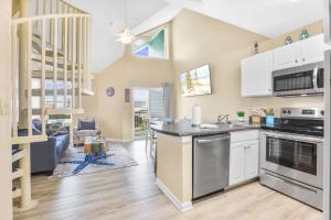 Grand Caribbean Pool & Gym & Beach view