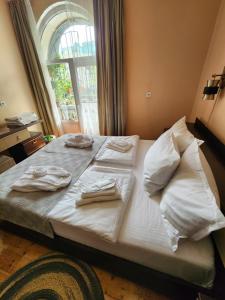 Riverside Baratashvili Apartment