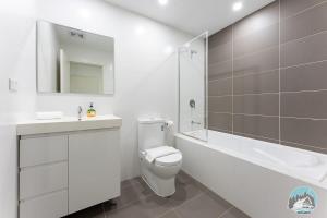 Aircabin - Rosebery - Lovely - 2 Beds Apt +Parking