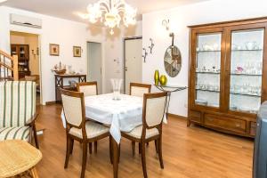 S287 - Sirolo, villetta con giardino vicino al centro