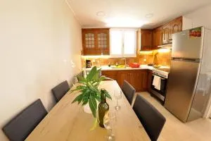 Diamond Corfu City Suite - 卡诺尼