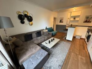 Appartements Appartement spacieux et moderne : photos des chambres