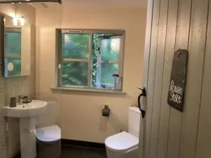 The Secret Yurts - 威尔斯浦