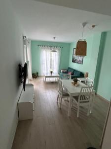 LA CASA DE LOS PATOS Jardines del lago