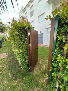 LA CASA DE LOS PATOS Jardines del lago