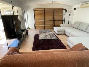 Villa climatisée piscine 3 chambres mer à 800m