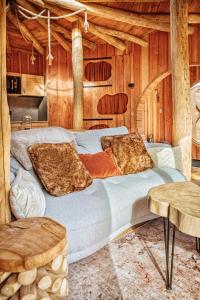 Tentes de luxe La Cabane Korrigans : photos des chambres