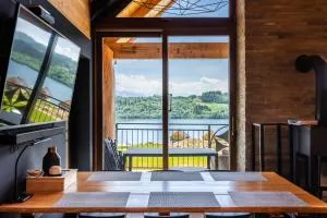 Stylchyn Park-Apartament z Widokiem na Jezioro Czorsztyńskie - by Upstairs - Dębno