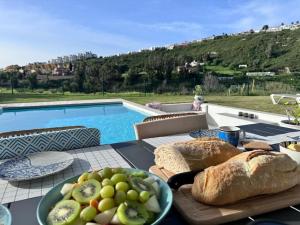 Luxueuze villa met verwarmd zwembad en zeezicht