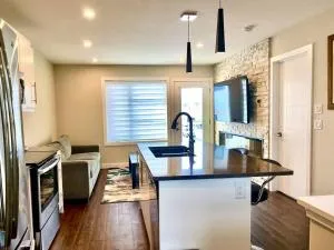 Modern & Luxurious Private Suite in Regina - Moose Jaw