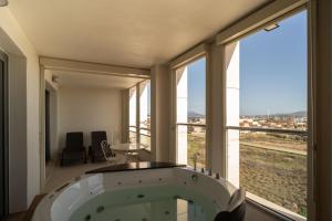 Suite Spa con 1 Camera da Letto, Letto King-Size, Divano-Letto e Vista Porto