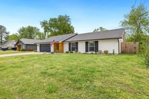 Osage Oasis-Bikes Available-1 Block to Trails