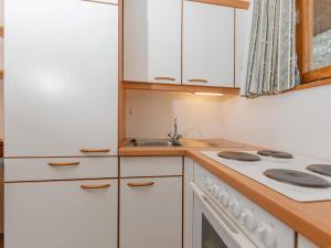 Apartment Haus Kötschach-2 by Interhome