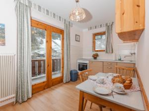 Apartment Haus Kötschach-4 by Interhome