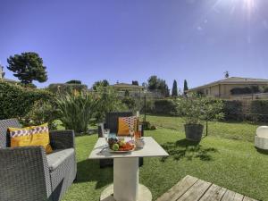 Apartment Les Terrasses dAzur-2 by Interhome