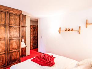 Apartment Chesa Murtel by Interhome