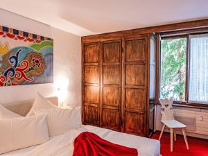Apartment Chesa Murtel by Interhome