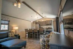 3 Bedroom Waterfront Cottage 15 - Castleton