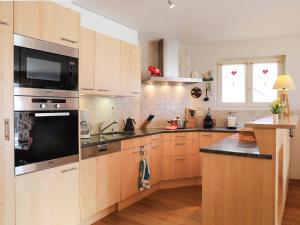 Apartment Les Combins apt- 23 by Interhome