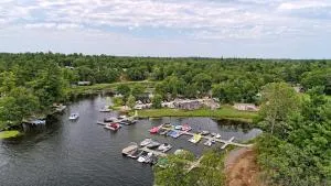 2 Bedroom Waterview Cottage Fern Brook 12 - Sebright