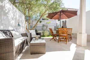 Zlatni Bol Apartments