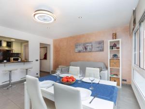 Apartment Pinos by Interhome