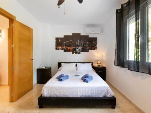 Town Center House With Jacuzzi