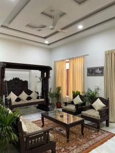 Karni Nivvas - Luxury Redefined