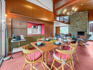 Maisons de vacances Chalet entre Lac d'Annecy et Montagnes : photos des chambres