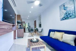 Homy 2BR Apt with Pool, Gym, Terrace, BBQ, Parking