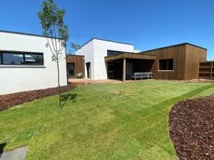 Villa avec piscine couverte et proche de la mer - Kervran