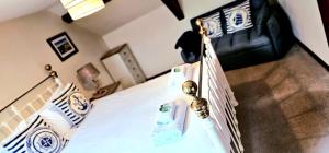 Deluxe King Room room in The Cornishman Inn