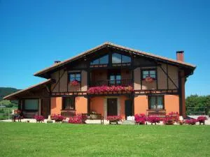 Kanpoeder - Adults Only - Añorga-Lugariz