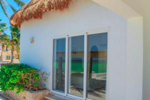 Nisiros Spacious Beachfront home