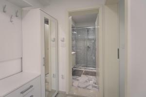 T20 Apartments